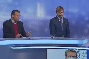 Testování epidemii nevyřeší, očkování ano, hájí Vojtěch konec hrazení testů. Podle Baxy je to chyba