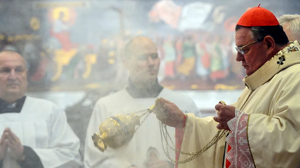 Dominik Duka slouží mši ve Svatovítské katedrále