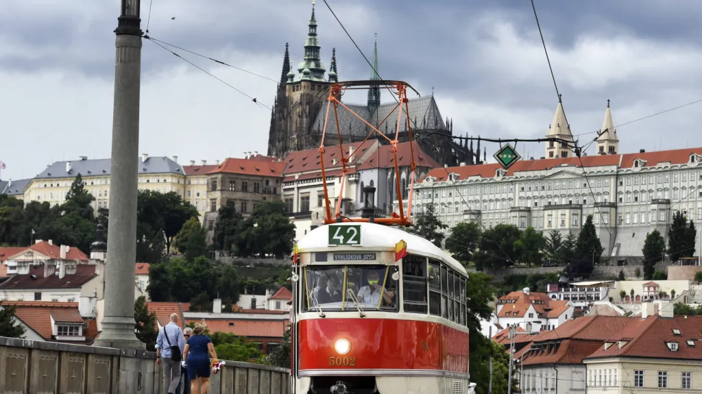 Turistická tramvaj 42 v Praze