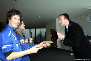 Ochutnávkou kosmického chleba začal v Brně konkurz do dětské vesmírné posádky