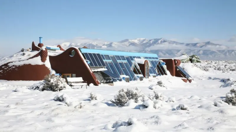 stavba Michaela Reynoldse