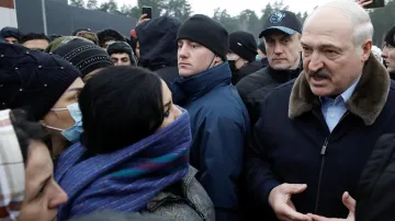 Migrační krize na bělorusko-polské hranici. Snímky ukazují situaci ze dne 26. listopadu 2021. U obce Bruzgi vystoupil před uprchlíky běloruský prezident Alexandr Lukašenko
