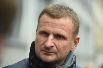 Kvůli vyděračské kampani má Krúpa zaplatit Bakalovi 702 milionů korun, rozhodl soud v USA