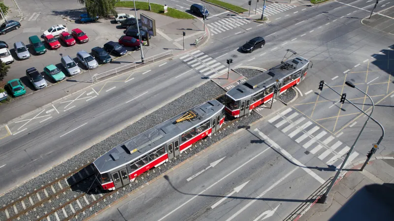 Dvouvozová souprava tramvaje T6A5