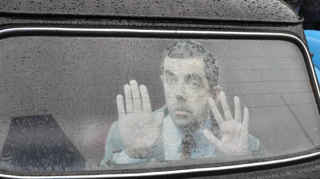 Sraz vozů Mini v Lounech