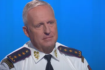 Na Rhodosu je potřeba víc hasičů, míní Vlček. Nelíbí se mu podoba vnitřní evakuace