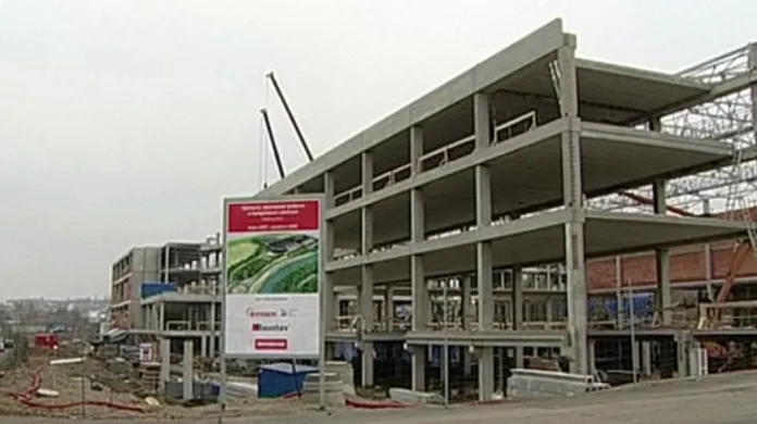 Stavba KV Arény - archivní snímek