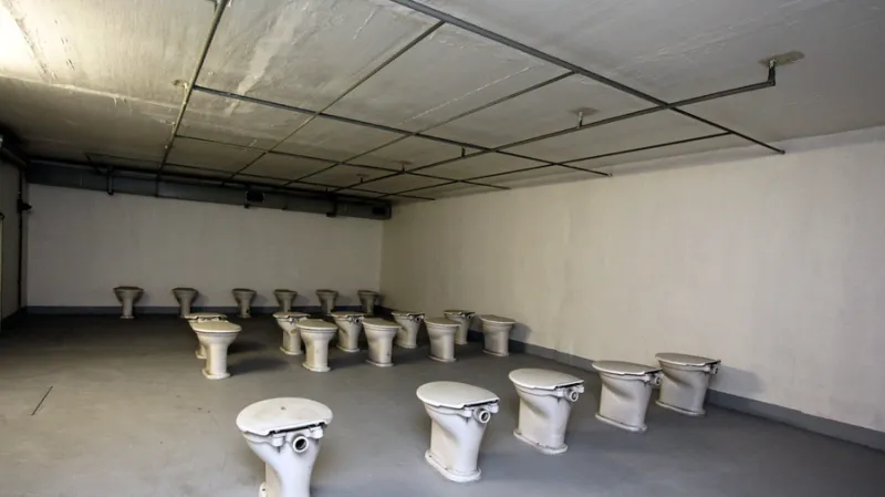 Podzemní kryt na Černém Mostě