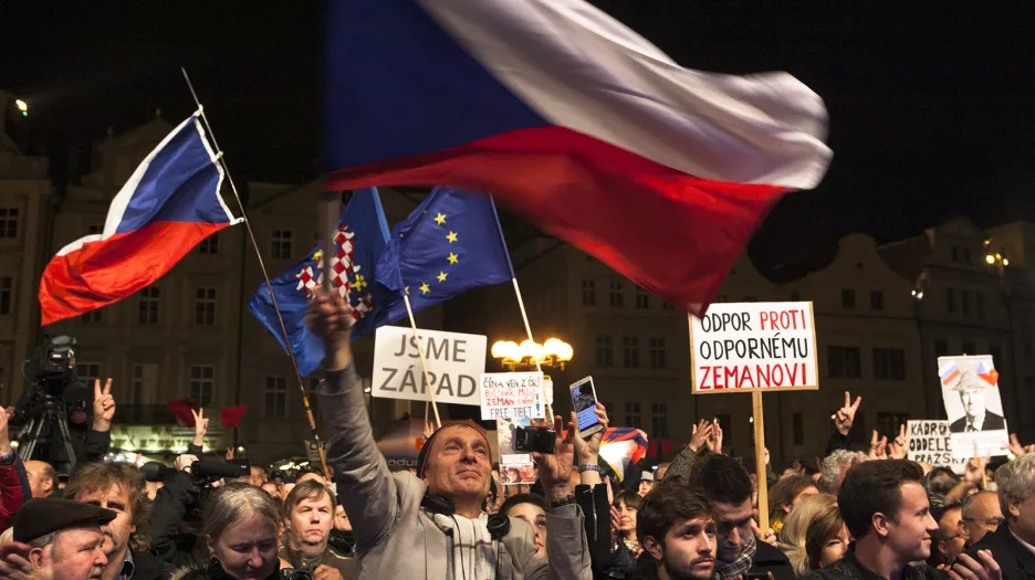 Oslava 28. října na Staroměstském náměstí