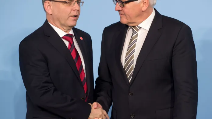 Český a německý ministr zahraničí na konferenci v Berlíně