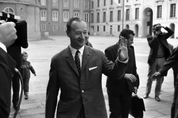 Autor románu o Dubčekovi: Dal lidem naději na lepší společnost. Život se zdál nekonečně krásný