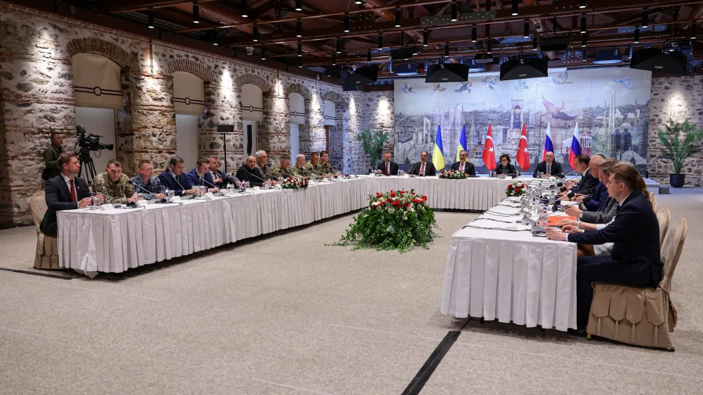 Setkání ukrajinské a ruské delegace v Istanbulu
