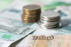 Evropské i ruské akcie po propadu posilují, rubl podpořila intervence centrální banky