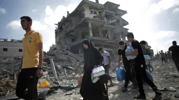 Palestinci se během příměří vracejí do zničených domovů