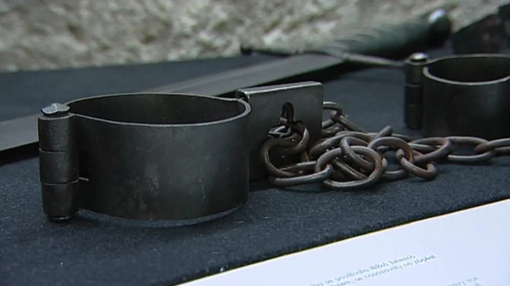 Z expozice o čarodějnických procesech ve Vlastivědném muzeu Jesenicka