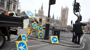 Kvůli pohřbu uzavřely úřady centrum Londýna
