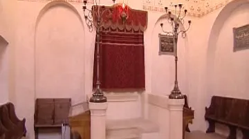 Interiér turnovské synagogy