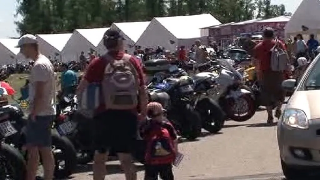 Dění u Masarykova okruhu