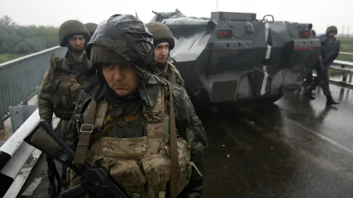 Ukrajinští vojáci ve Slavjansku