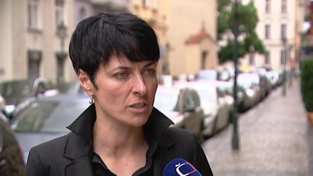Lenka Bradáčová