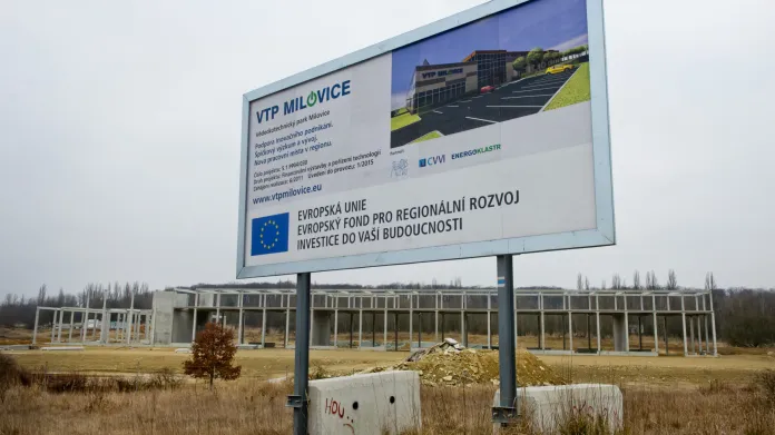Stavbu VTP Milovice mělo podpořit 400 milionů korun z fondů EU, stavba by ale musela být zkolaudována do června