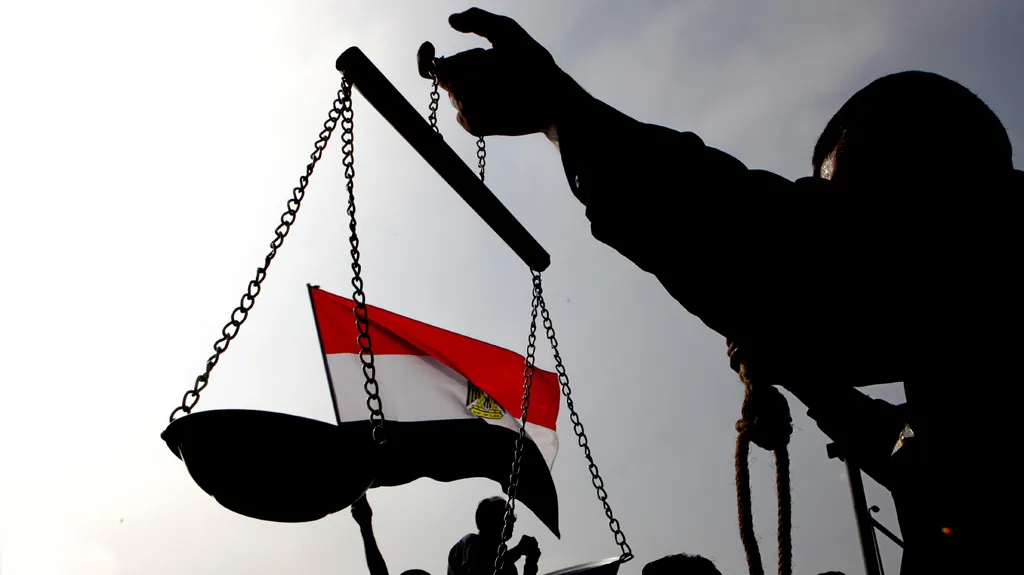 Demonstranti žádající spravedlivý soud pro Mubaraka