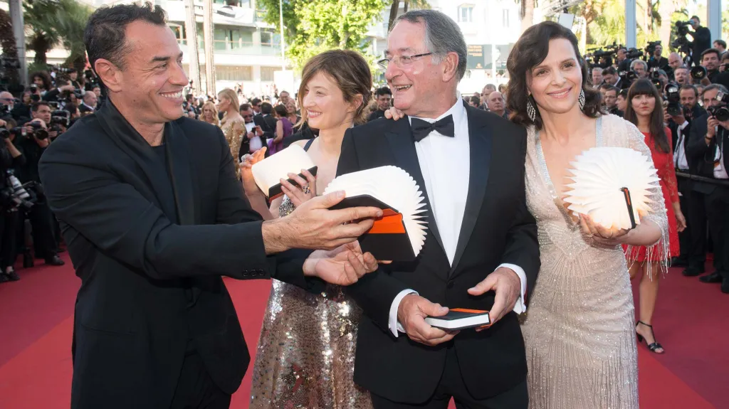 Peter Suschitzky (druhý zprava) na festivalu v Cannes 2016