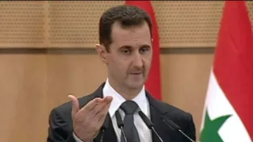 Asada opouštějí jeho lidé, válka ale nezná konce