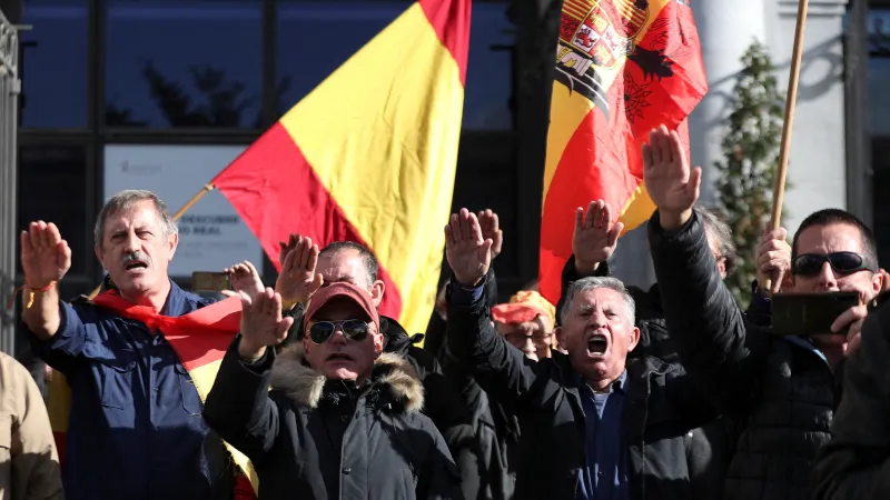 Stoupenci španělské krajní pravice, snímek z roku 2022