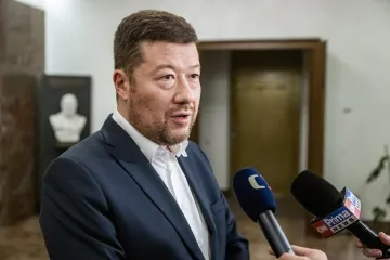 Okamura před svou cestou do Číny jednal s tajnými službami