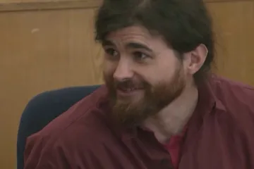 Německý důstojník plánoval pod falešnou identitou migranta vraždu politika. Dostal pět a půl roku vězení