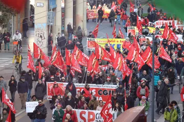 Stávka proti návrhu rozpočtu omezila v Itálii dopravu i školy