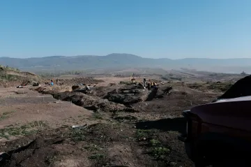 Na Mostecku se vykopává historie. Archeologové tu odkryli více než tisícovku hrobů