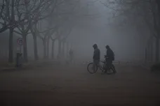 Pátrání v čínské mlze. Při „válce proti znečištění“ úřady zadržely stovky lidí
