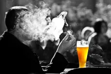 Zákaz kouření české hospody o zákazníky nepřipravil. Souhlasí s ním už 71 procent lidí 