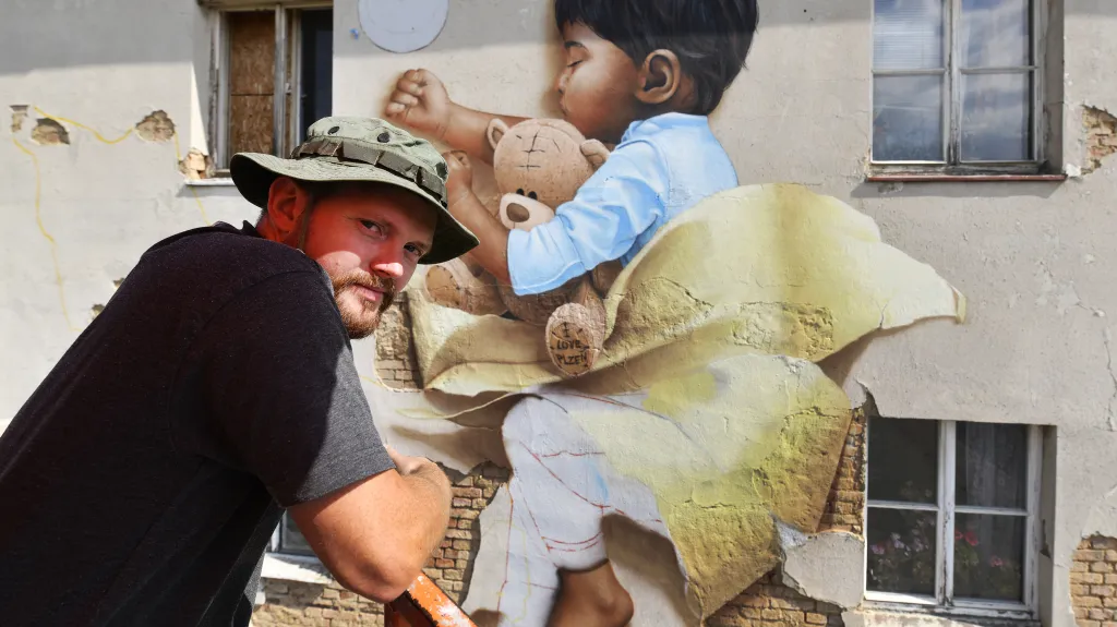 Chemis (Dmitrij Proškin) a jeho mural v Jateční ulici