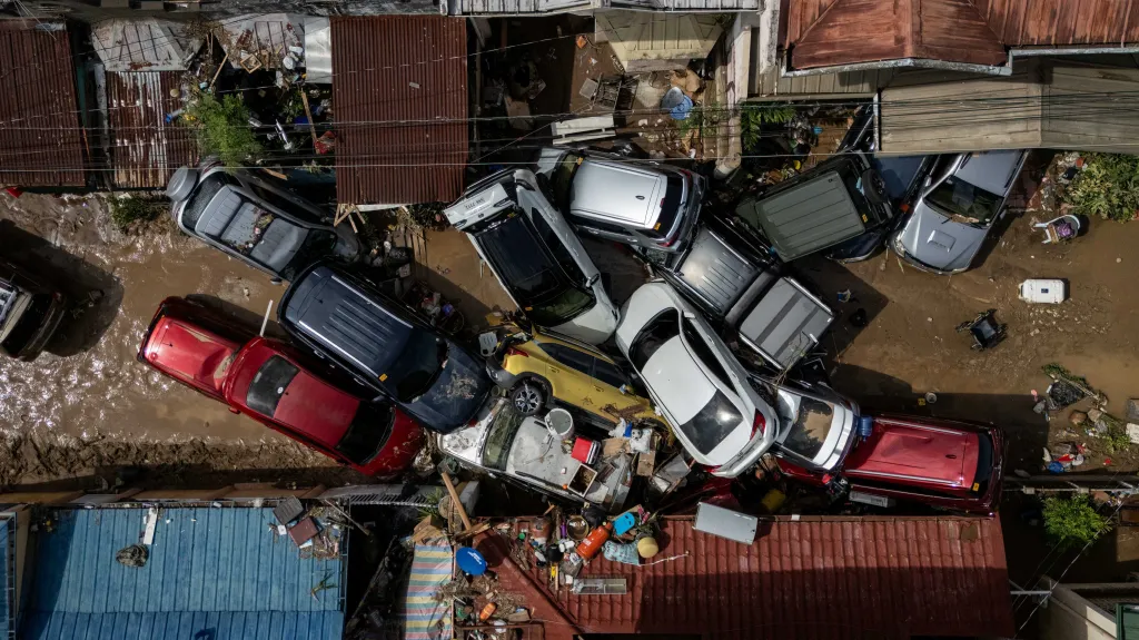 Následky tajfunu Kalmaegi na Filipínách