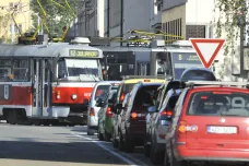 Projedou jen tramvaje. V případě dopravního kolapsu v Brně zakáže policie vjezd autům do Táborské ulice