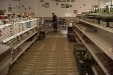 30 let zpět: Problémy v prodejně č. 021