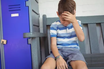 Školáci se bojí září. Na Linku bezpečí volá dvakrát víc dětí, trápí je hlavně šikana
