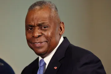 Americký ministr obrany Austin byl propuštěn z nemocnice. Koncem týdne se vrátí do Pentagonu