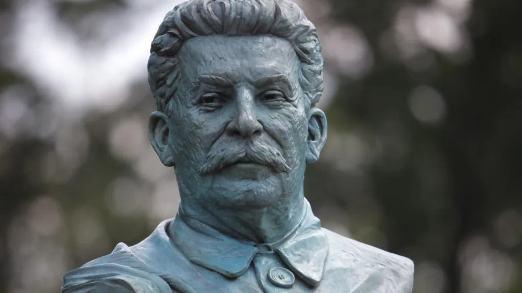 Busta Josifa V. Stalina