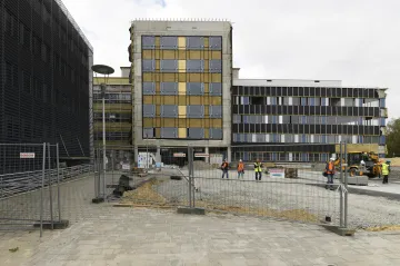 Univerzita Karlova dokončuje kampus v Plzni. Pojme dva tisíce studentů Lékařské fakulty