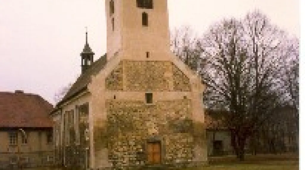 Kostel v Lenešicích