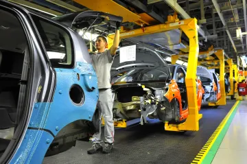 Potvrzeno: Peugeot zachrání investor z Číny