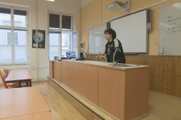 Rozjel se program, který má zvýšit počet učitelů. V plánu jsou i další změny