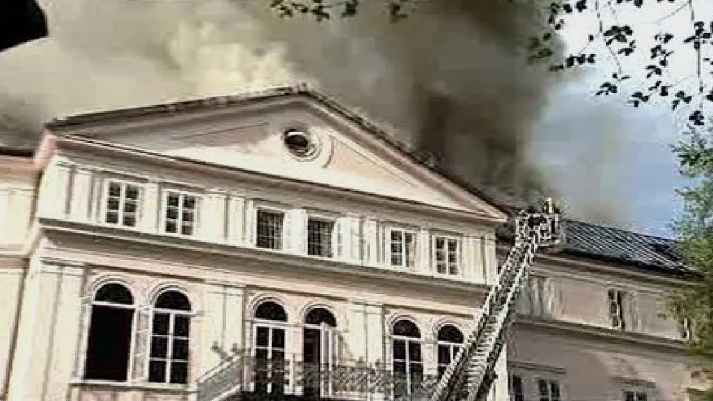 Požár zámku Arenberg