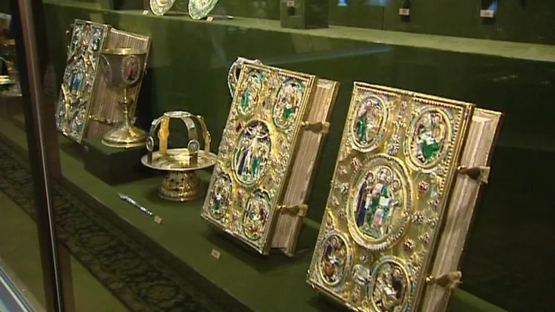 Cennosti z kremelských sbírek