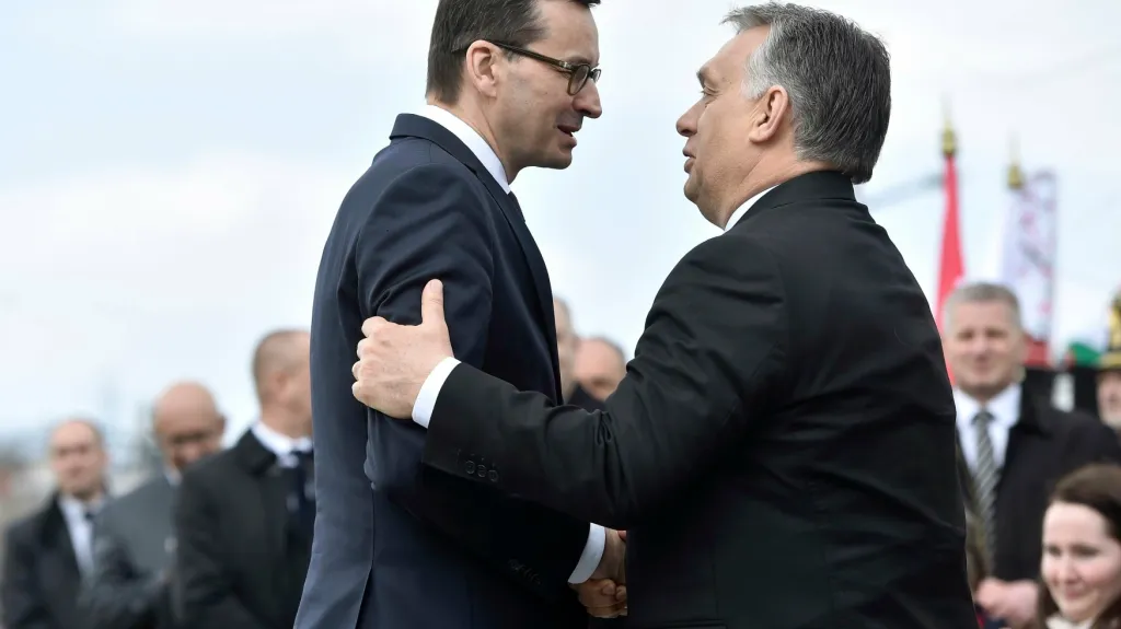 Polský premiér Mateusz Morawiecki a maďarský premiér Viktor Orbán v roce 2018