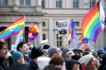 Němečtí extremisté tajně chystali odsun přistěhovalců. To nyní vyvolalo demonstraci za zákaz AfD